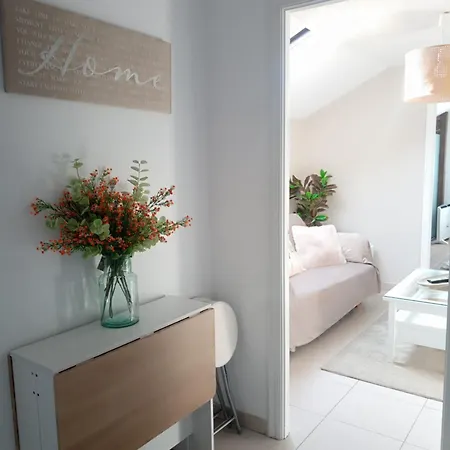 El Naranjo Apartment *